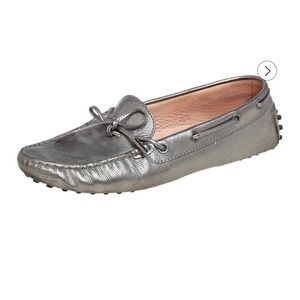 Tod's Silver Gommino Leather Slip On Bow‎ Loafers Size 6 EU 36 Preppy Mint